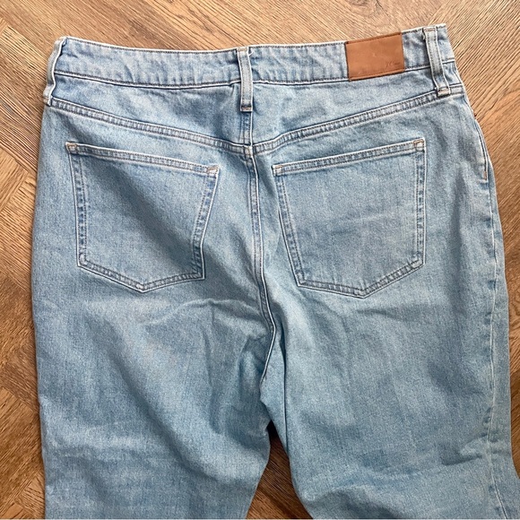 J. Crew Classic Straight Medium Wash Denim Jeans 32 - Picture 7 of 9